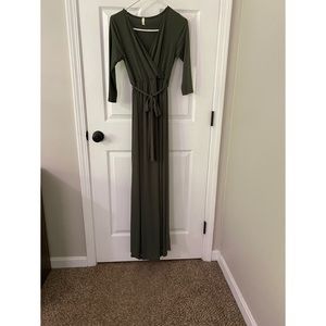 Pink Blush maternity dress, small